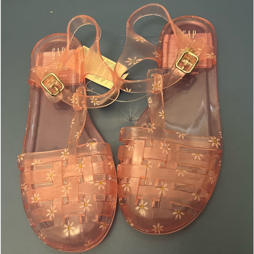 NWT GapKids size 3 jelly sandals
